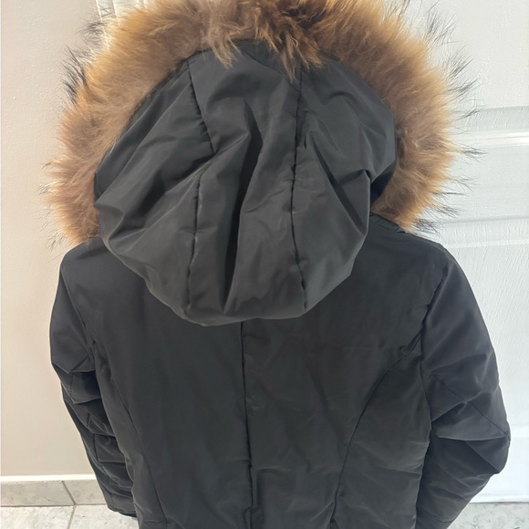 Women's Black Jacket with Faux Fur Trim - Picture 4 of 5